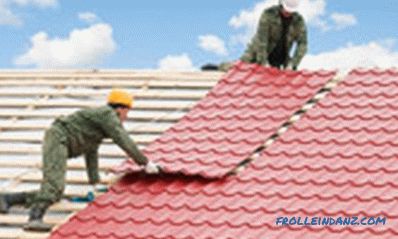Čím lépe pokrýt střechu domu
