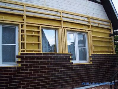 Dokončení fasády domu s termopanely - termopanely na fasádě