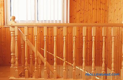 Jak oplášťovat zdi v dřevěném domě uvnitř