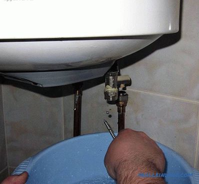 Jak vypustit vodu z kotle