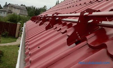 Co je lepší kov nebo měkká střecha pro střechu soukromého domu
